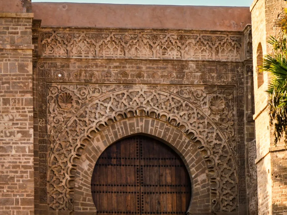 Porte sculptée de la kasbah des Oudayas à Rabat